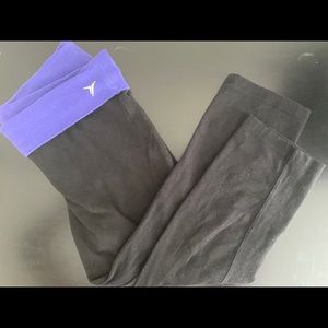 Women’s Old Navy Active Black Yoga Cropped Legging